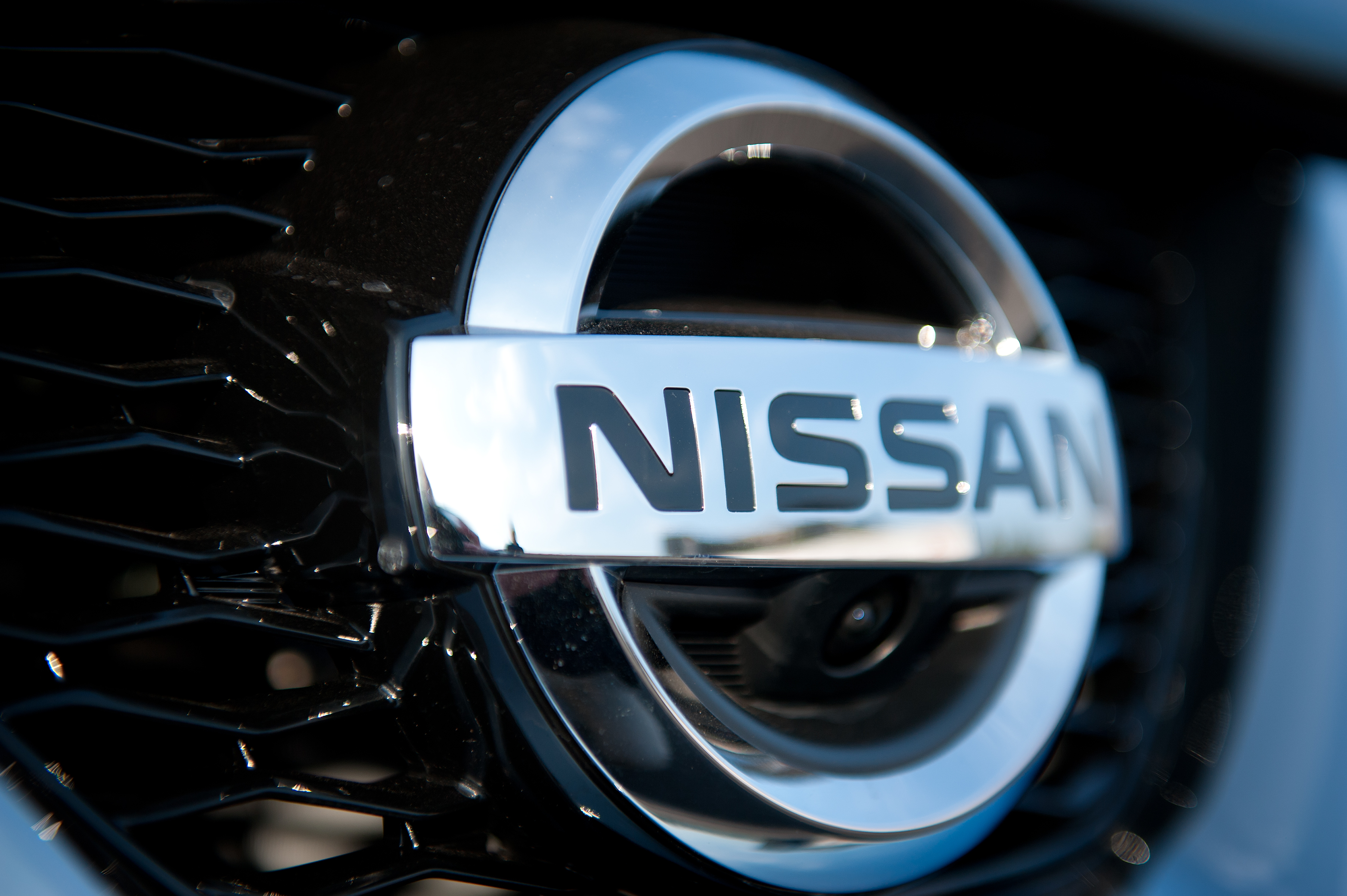 РћР±РѕРё Nissan Р»РѕРіРѕС‚РёРї